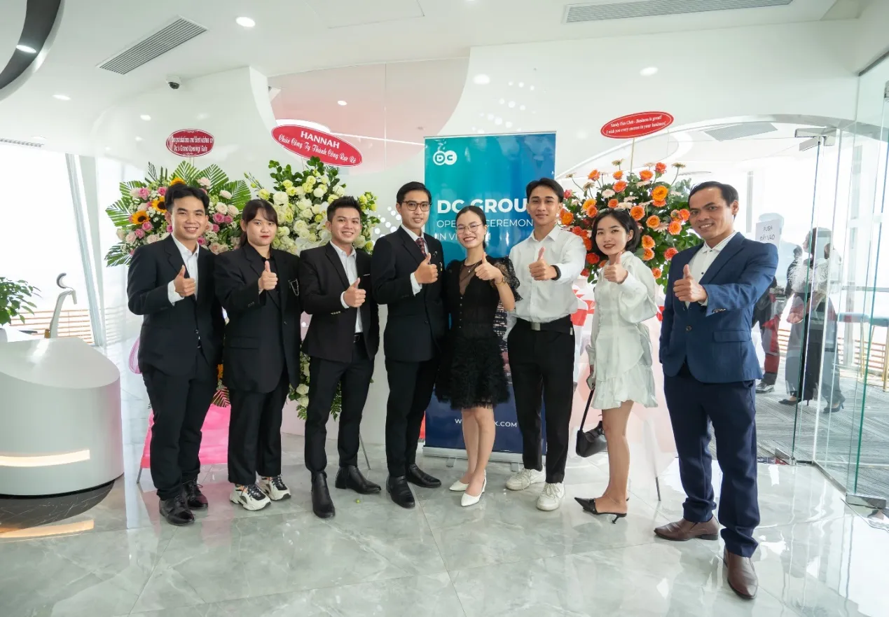 DCFX chính thức khai trương vào ngày 26 tháng 4 tại Thành phố Hồ Chí Minh, Việt Nam