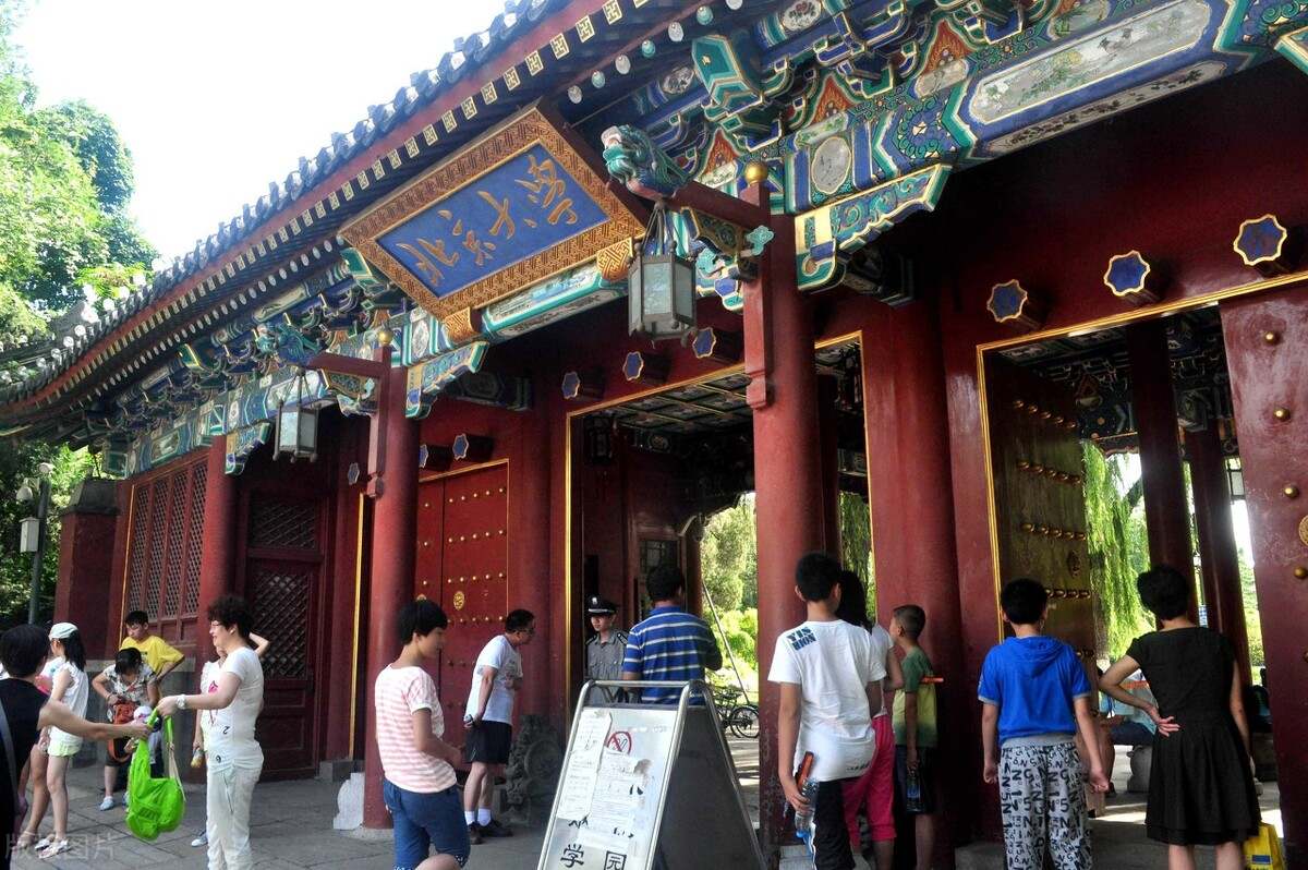 “北大才子”马骏：炒期货亏400万，被发现时在街头乞讨