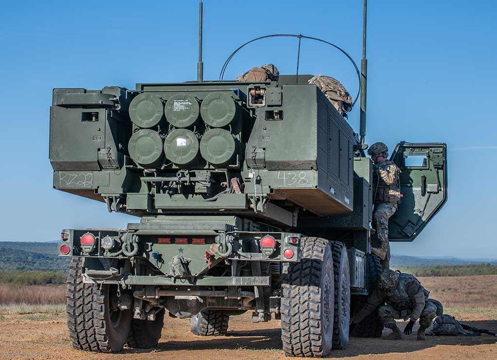 Hệ thống HIMARS thay đổi cuộc chơi ở Ukraine thực chất là bệ phóng tên lửa?