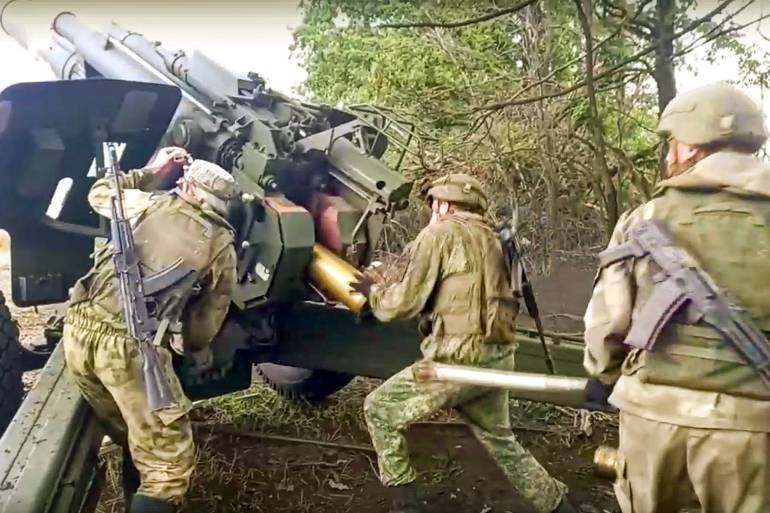 Diễn biến giao tranh Nga - Ukraine: Nóng ở Donetsk