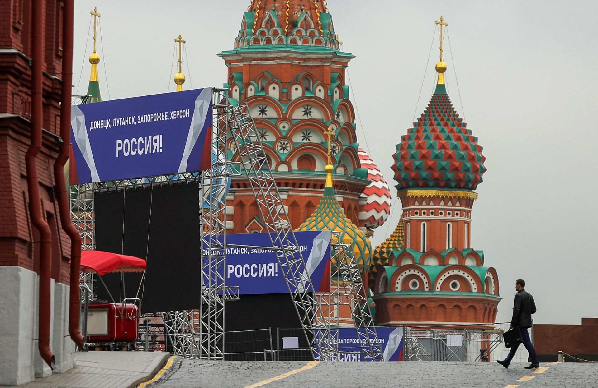 4 vùng Ukraine chính thức đề nghị Nga cho sáp nhập, Moscow trả lời