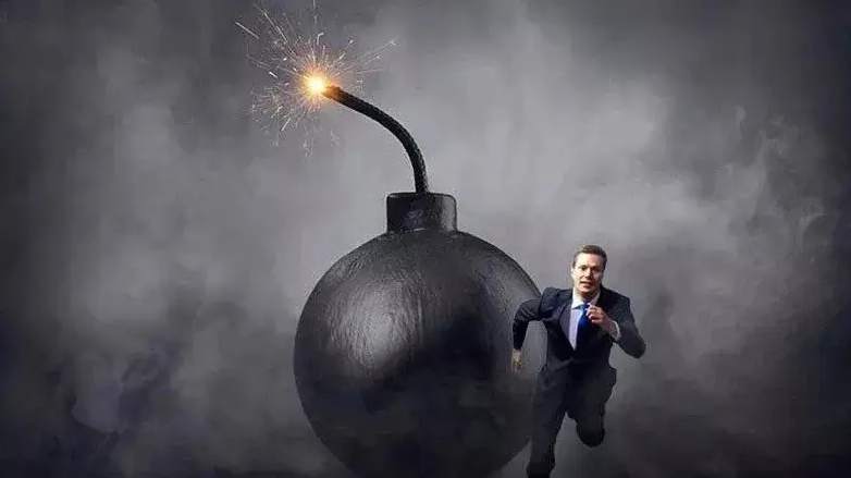 feed image