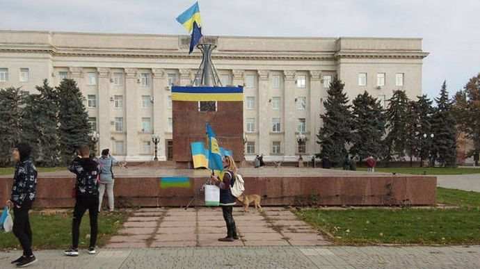 Nga tuyên bố hoàn tất rút quân, lực lượng Ukraine tiến vào Kherson
