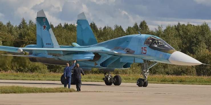 Không quân Nga nhận lô tiêm kích bom Su-34 uy lực sau khi đẩy nhanh sản xuất vũ khí