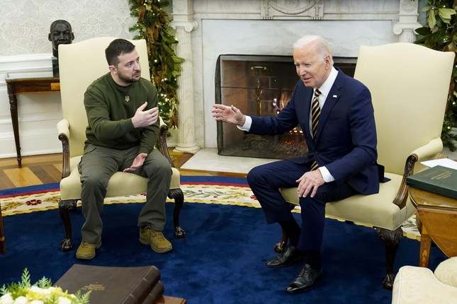 Hé lộ hậu trường chuyến thăm Mỹ chớp nhoáng của Tổng thống Ukraine Zelensky