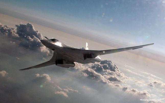 Gia tăng bất thường số lượng oanh tạc cơ Tu-95 và Tu-160 ở căn cứ không quân Engels