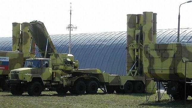 Truyền thông Nga: Mỹ đề nghị Hy Lạp chuyển hệ thống phòng không S-300 và Tor-M1 cho Ukraine