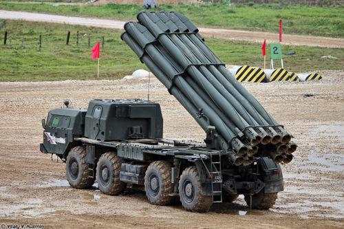 Nga khoe sức mạnh pháo phản lực BM-30 Smerch trong chiến dịch quân sự ở Ukraine