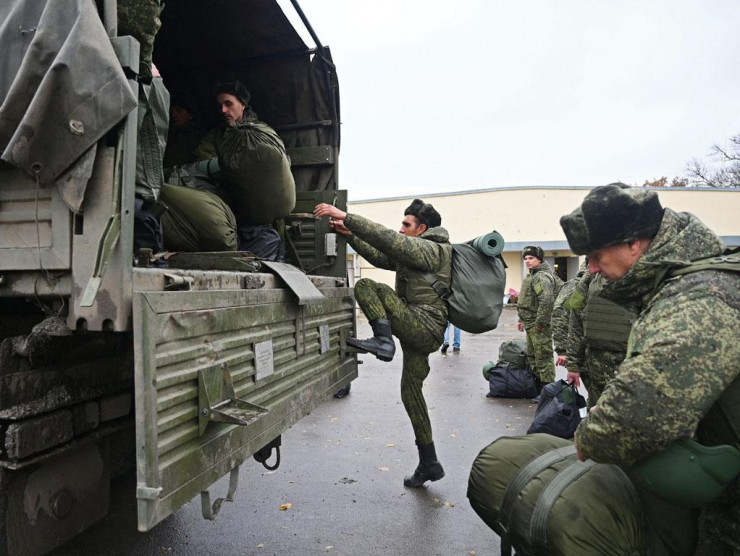 Quân đội Ukraine đối mặt tình thế tiến thoái lưỡng nan bên bờ sông Dnepr