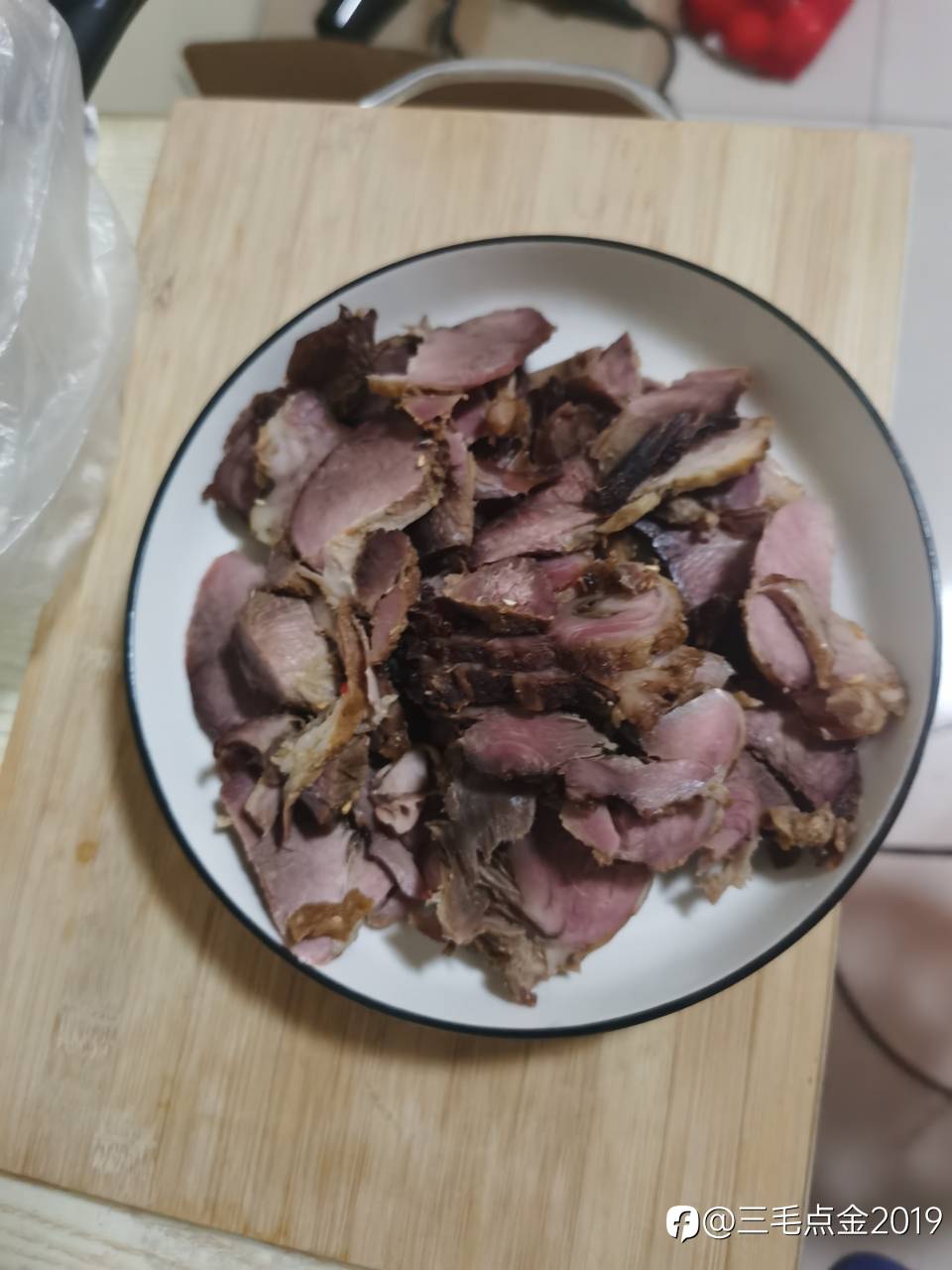 feed image