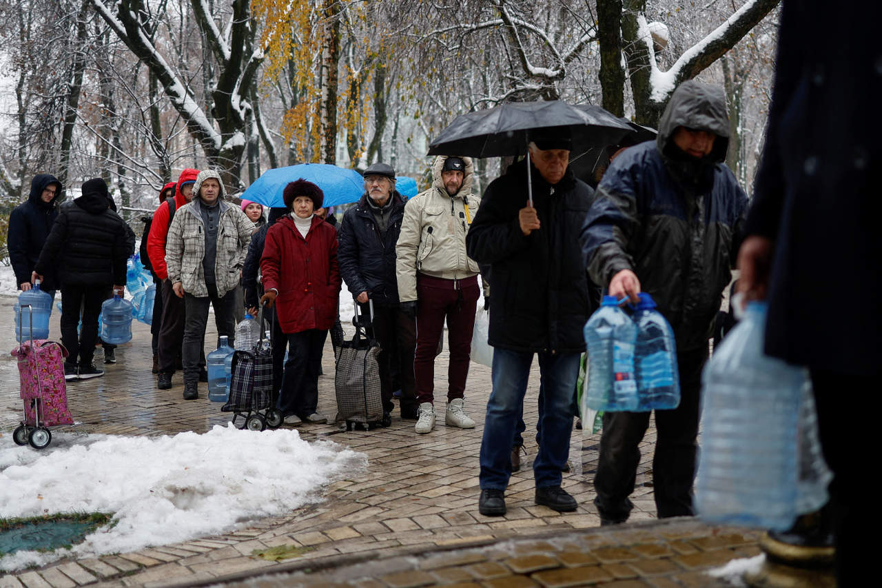 Tình báo Anh: Dấu hiệu lạ của một số tên lửa Nga phóng vào Ukraine