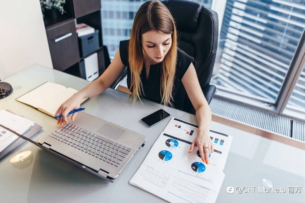 CPT Markets：全球市场黯然失色! 盘点2022年三大金融大事!