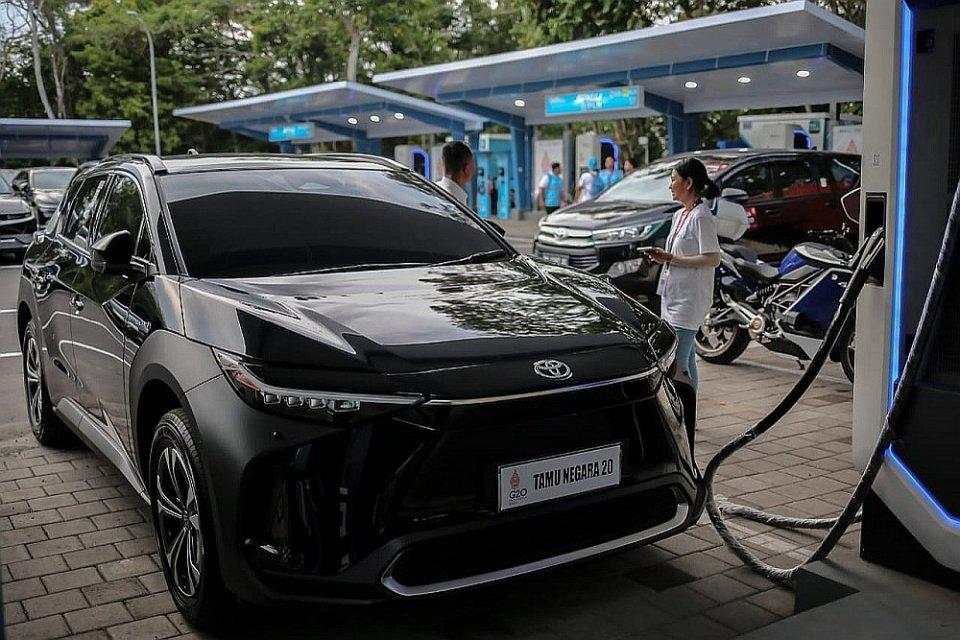 Pemerintah Masih Kaji Subsidi Kendaraan Listrik, Kapan Diberikan?