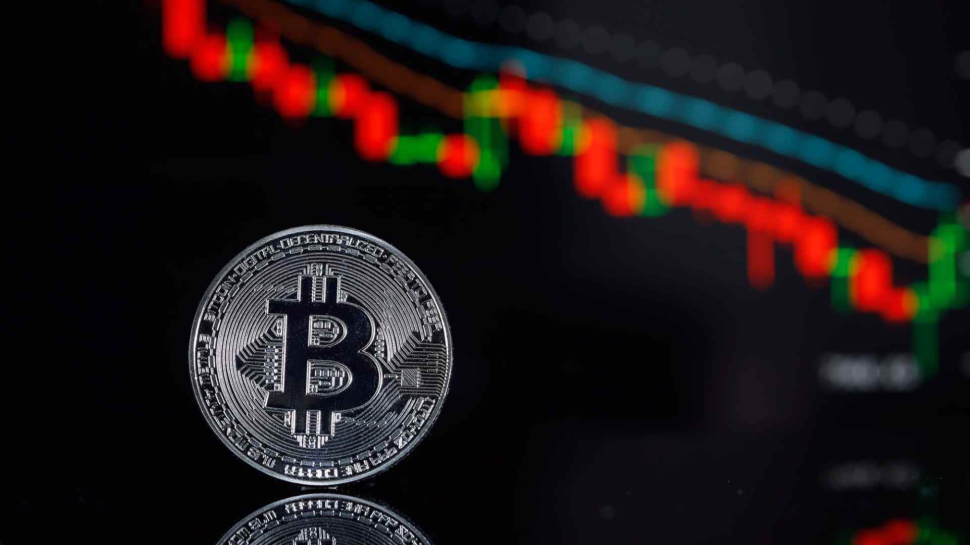 Bitcoin Vượt Ngưỡng 24.000 USD, Chạm Mức Cao Trong 2 Tuần