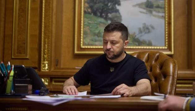 Ông Zelensky ký sắc lệnh sa thải quan chức quốc phòng cấp cao