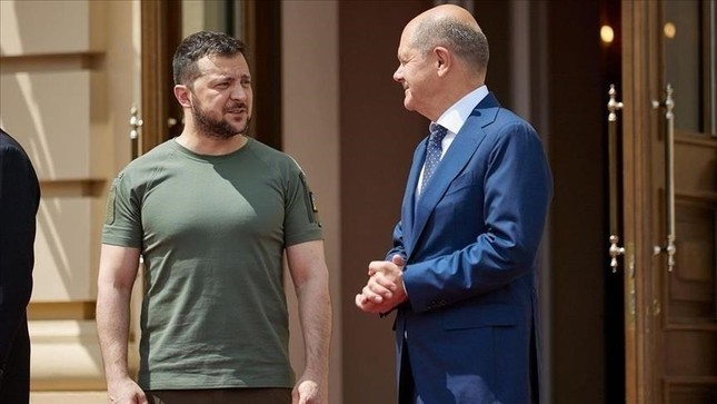 Tổng thống Ukraine Zelensky thừa nhận phải 'ép' Đức gửi vũ khí