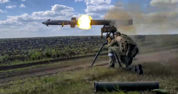 Đâu là tử huyệt của siêu tăng M1 Abrams và Leopard 2 tại chiến trường Ukraine?