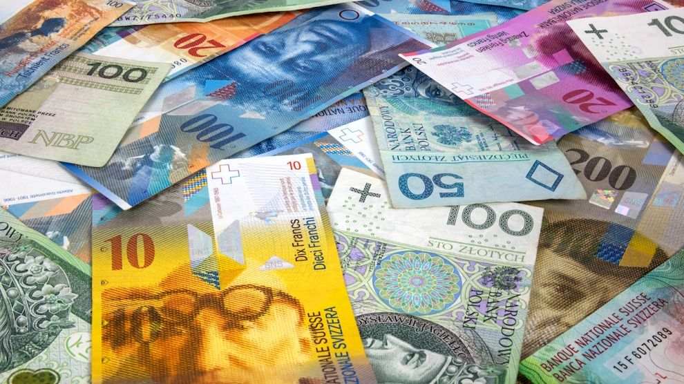 USD/CHF Trượt Dưới Mức Kháng Cự Chính 0,9250, Thị Trường Trì Trệ