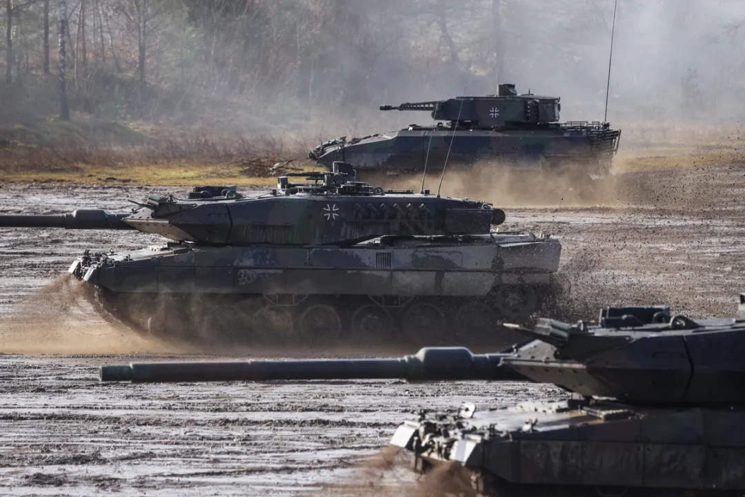 Kế hoạch gửi siêu tăng Leopard 2 cho Ukraine của Ba Lan: Đức tuyên bố bất ngờ