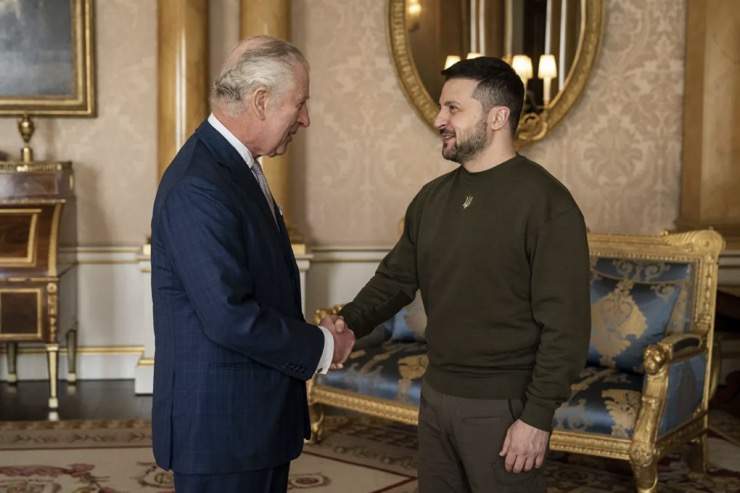 Ông Zelensky nói gì trong chuyến thăm bất ngờ tới Anh, Pháp?