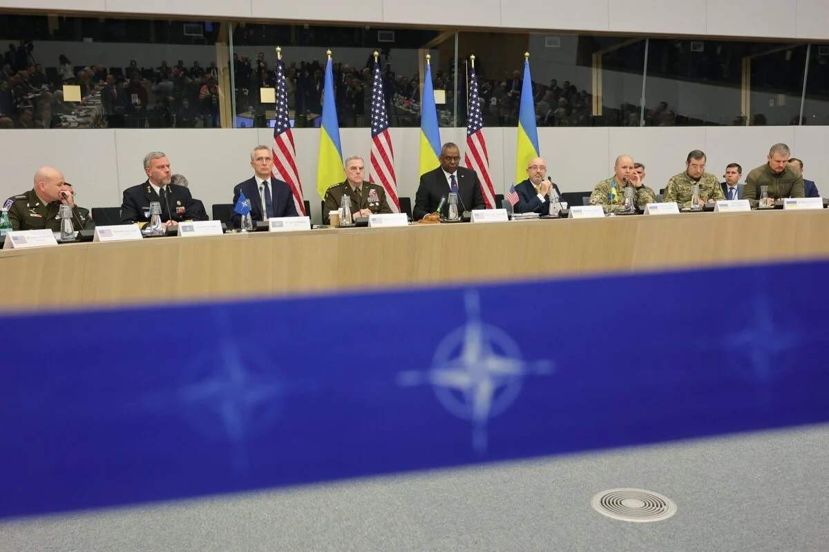 NATO nêu vấn đề cấp bách hơn việc gửi chiến đấu cơ cho Ukraine