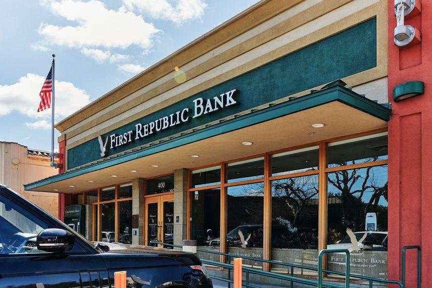 Các ngân hàng lớn nhất nước Mỹ hỗ trợ 30 tỷ USD cho First Republic Bank