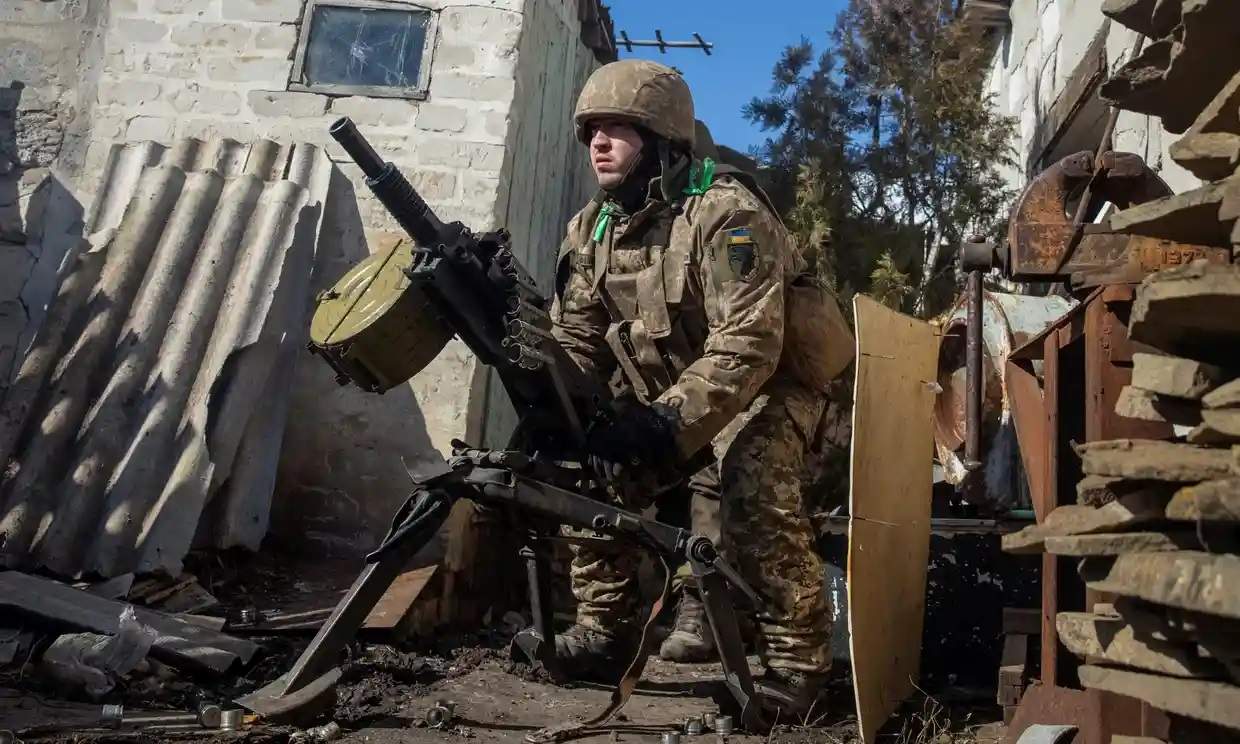 Sĩ quan Ukraine nói về tình thế ngặt nghèo ở Bakhmut