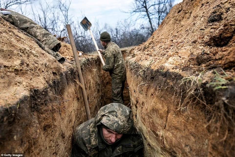 Lực lượng Ukraine vật lộn ở vũng lầy Bakhmut