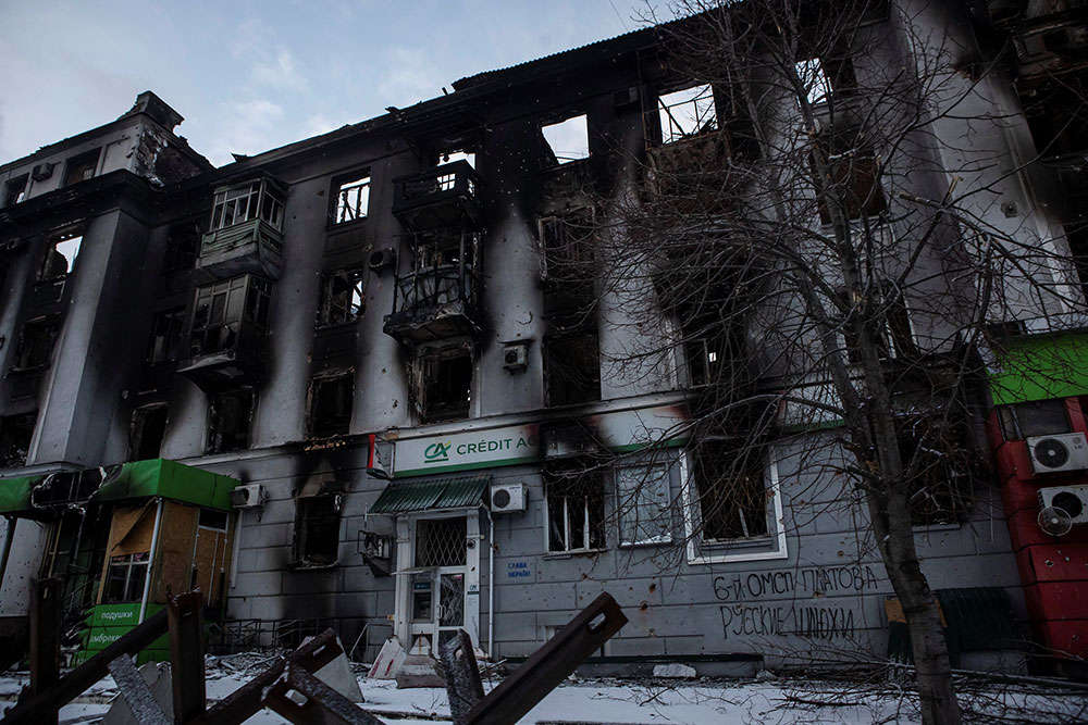 Tên lửa Nga đánh trúng nhà máy lọc dầu lớn nhất Ukraine, ông Zelensky lên tiếng