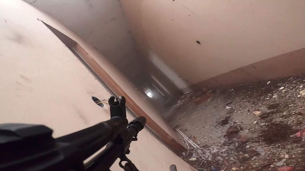 Nga công bố video cách lính dù đột kích căn nhà, hạ gục 6 binh sĩ Ukraine