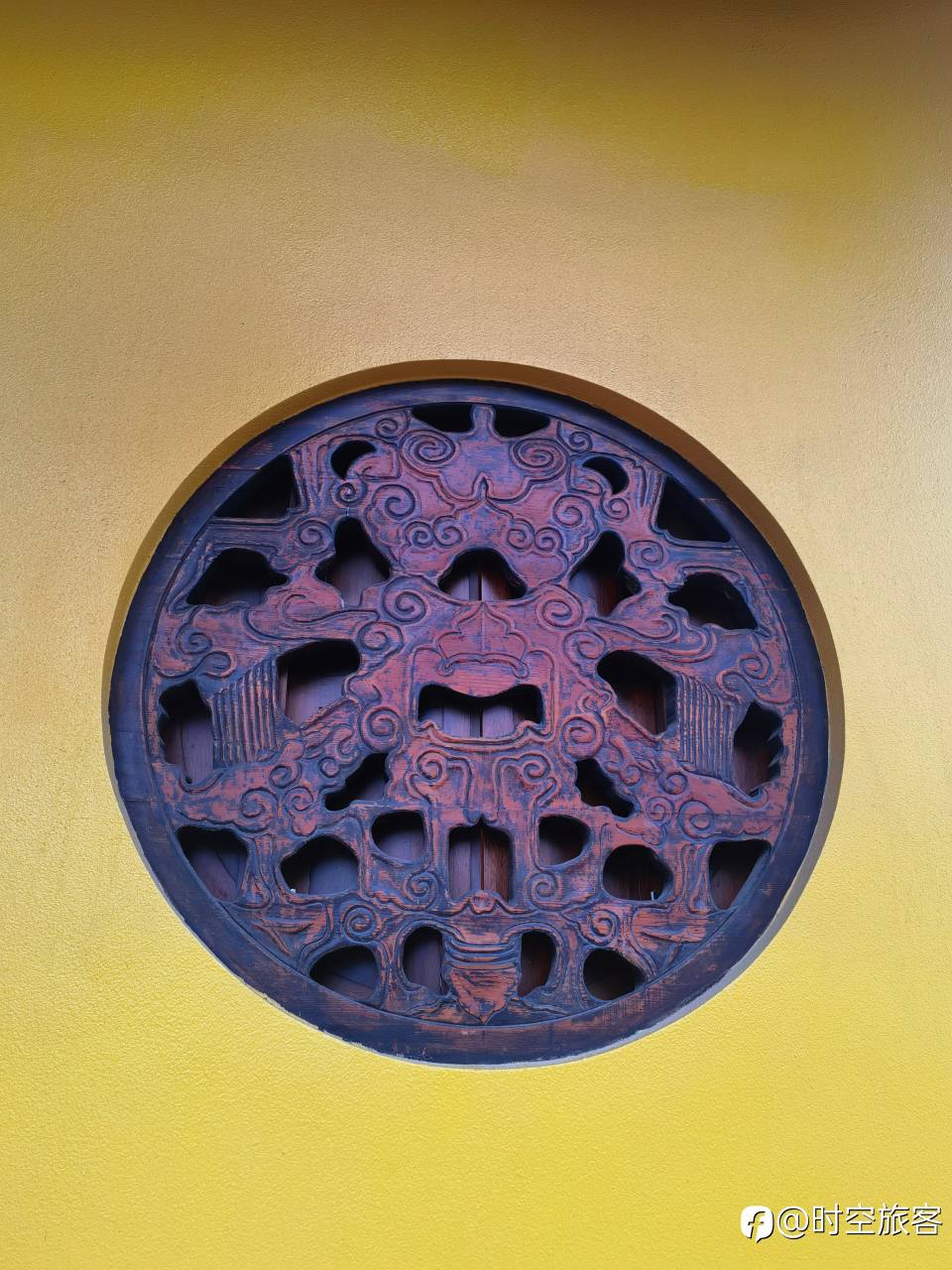 feed image