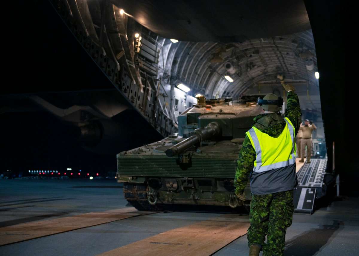 Đức săn xe tăng Leopard 2 từ Thụy Sĩ, cam kết không gửi cho Ukraine