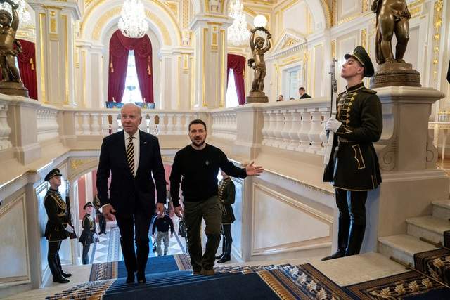 Toàn cảnh chuyến thăm Ukraine qua mặt được tất cả của Tổng thống Joe Biden