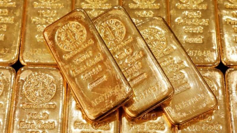 黄金因美元走软而上涨，市场将目光投向美联储加息以外的领域