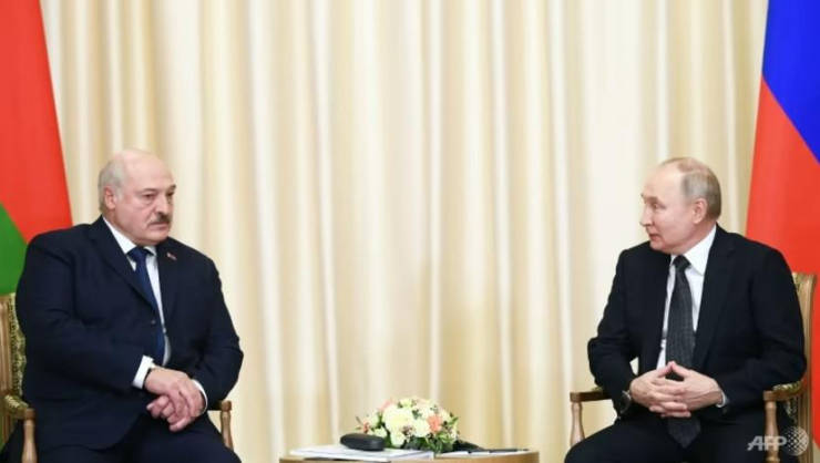 NATO, EU, Ukraine phản ứng gắt việc ông Putin định đưa vũ khí hạt nhân sang Belarus