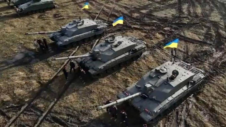 Ukraine đã nhận đạn pháo uranium nghèo từ Anh