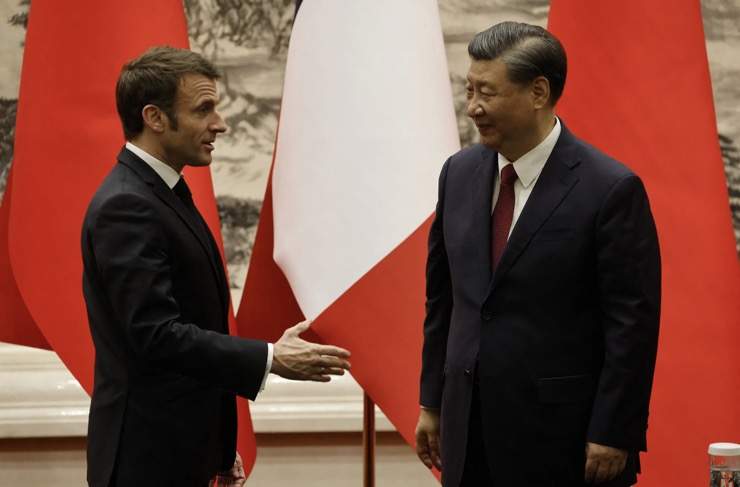 Phản ứng của EU và Mỹ về cuộc điện đàm giữa ông Tập và ông Zelensky