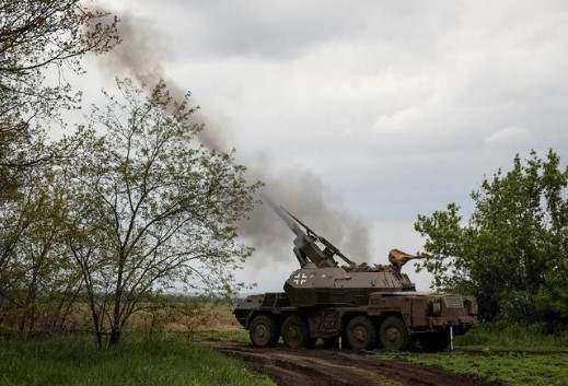 Ukraine phản công gắt, Nga thừa nhận gặp khó khăn