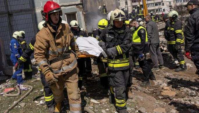 Tên lửa Nga dội xuống 2 thành phố Ukraine, tuyên bố nhắm vào quân dự bị