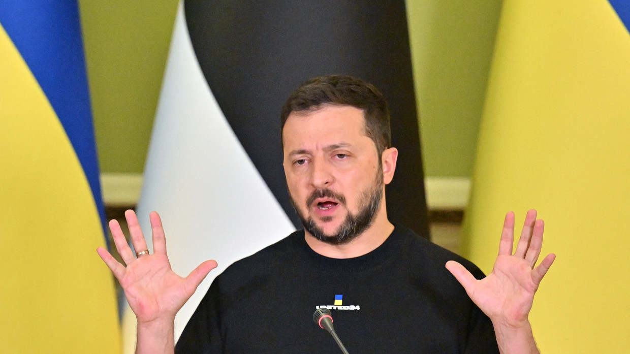 Ông Zelensky sốc vì thiếu sự viện trợ quốc tế sau sự cố vỡ đập ở Kherson