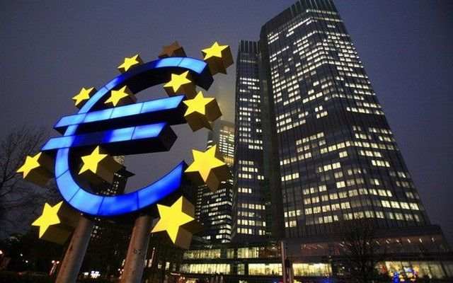 EUR/USD Mất Đà Đi Lên Sau Bình Luận Của Ông Powell