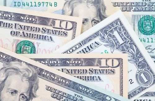 Khả Năng BOE Tăng Lãi Suất Thúc Đẩy Cặp GBP/USD