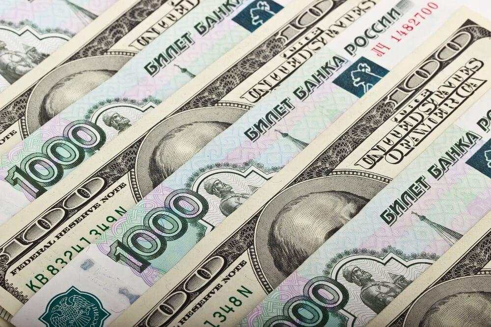 A comparison of base currency vs quote currency