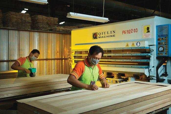 Integra Indocabinet (WOOD) Jual Saham Anak Usaha Rp56,83 Miliar