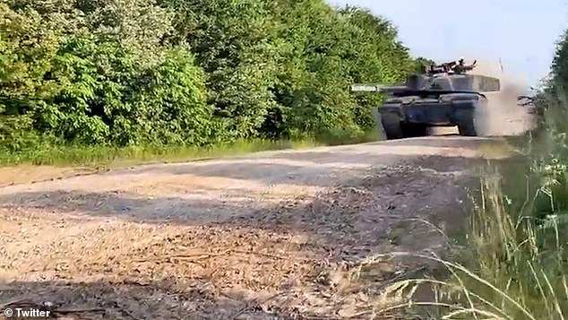 Ukraine tạm dừng phản công vì trực thăng tấn công Nga giáng đòn gây tổn thất lớn?