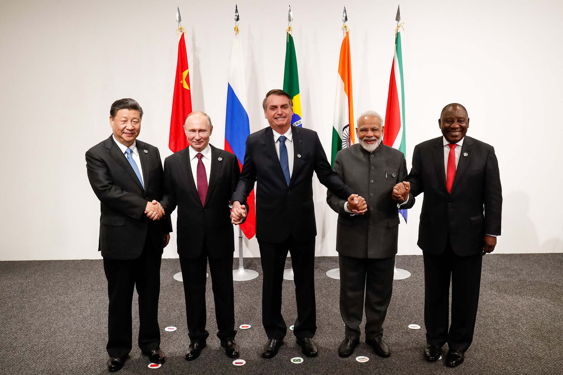 Cấm vận Nga tạo hiệu ứng ngược: BRICS đẩy nhanh chính sách mang kịch bản đáng sợ cho Mỹ