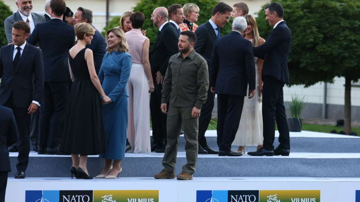 Ông Zelensky phản ứng với lời nhắc nhở về thái độ của Bộ trưởng Quốc phòng Anh