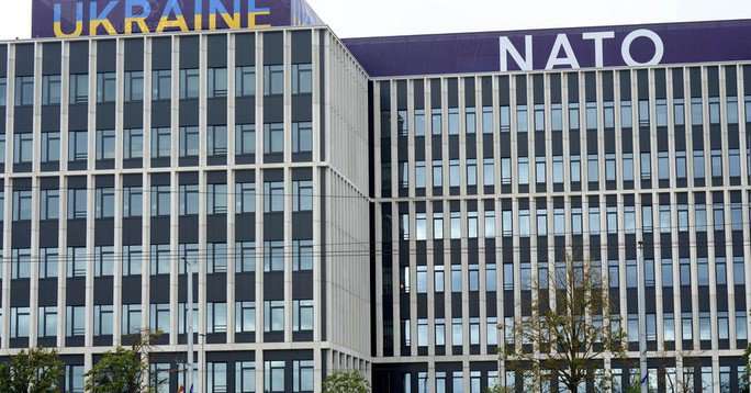 Tổng thống Ukraine gửi “tối hậu thư” cho NATO