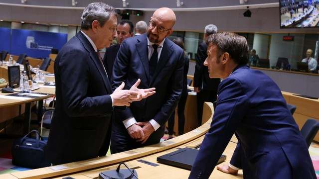 Cơn 'đau đầu' mới của EU