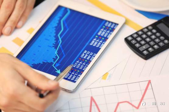 Should you invest in gold due to inflation?